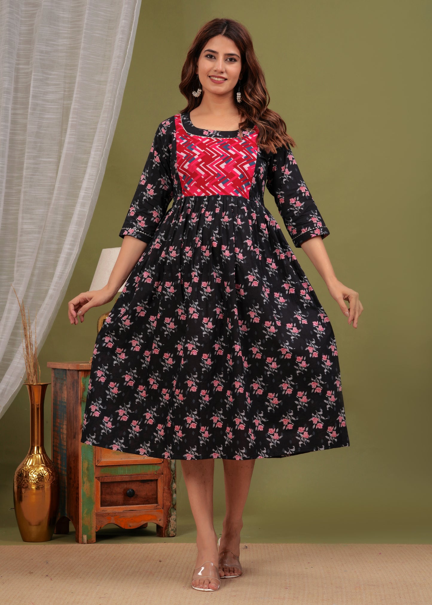 Ashvy Premium Quality CottonMaternity Cum Feeding kurti (Black Pink)