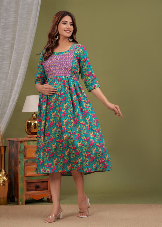 Floral Finesse: Ashvy Red Floral Print Cotton Maternity Feeding Kurti (Green) (LUX001)