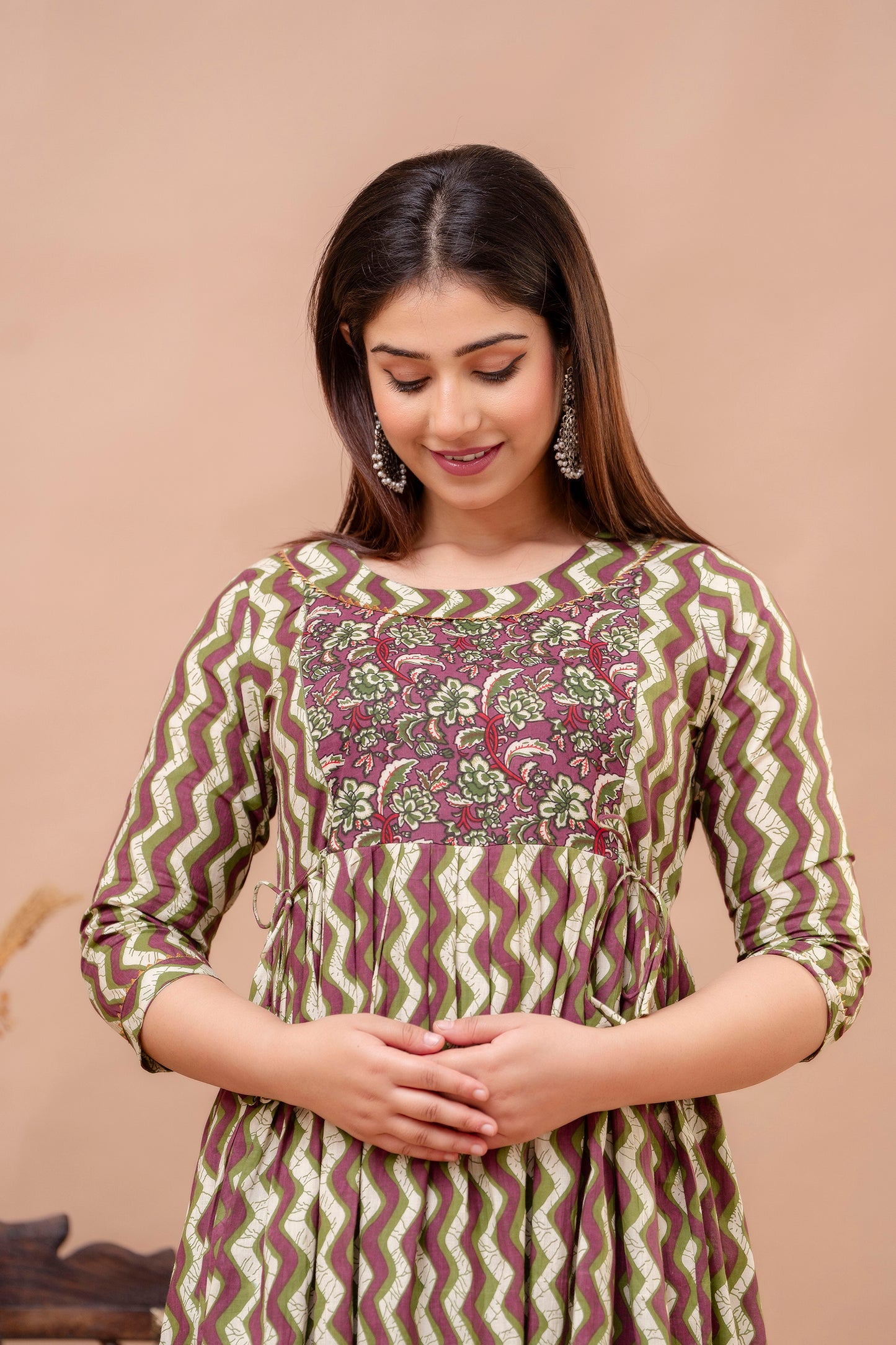 Timeless Beauty: Ashvy Cotton Floral Print Maternity Dress (LUX001)