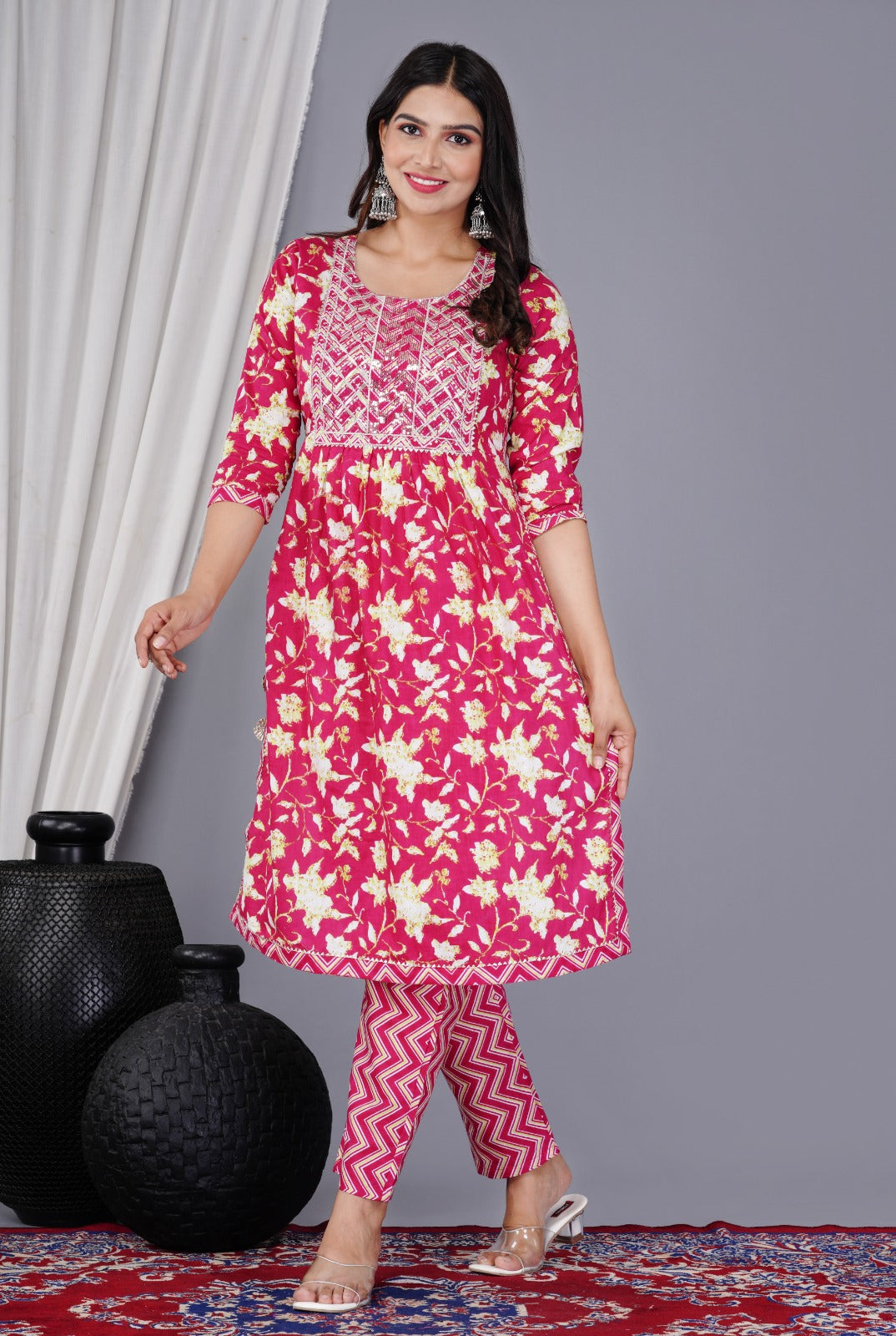 🌸 NEW LAUNCH BEAUTIFUL EMBROIDERI  STYLISH KURTA WITH PANT💐(Pink)