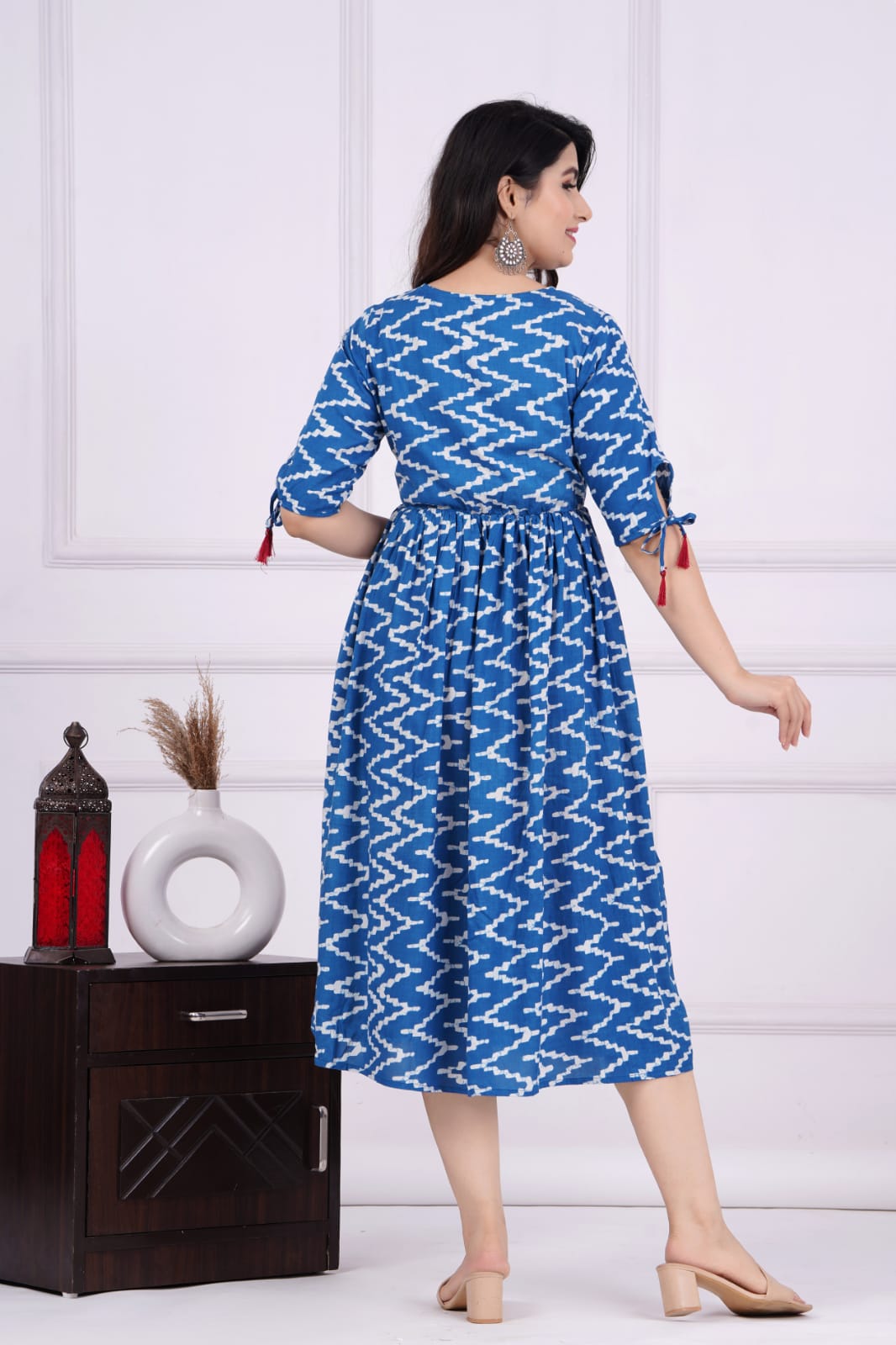 Ashvy Shiffon Fabric Stylish Gown (Blue)