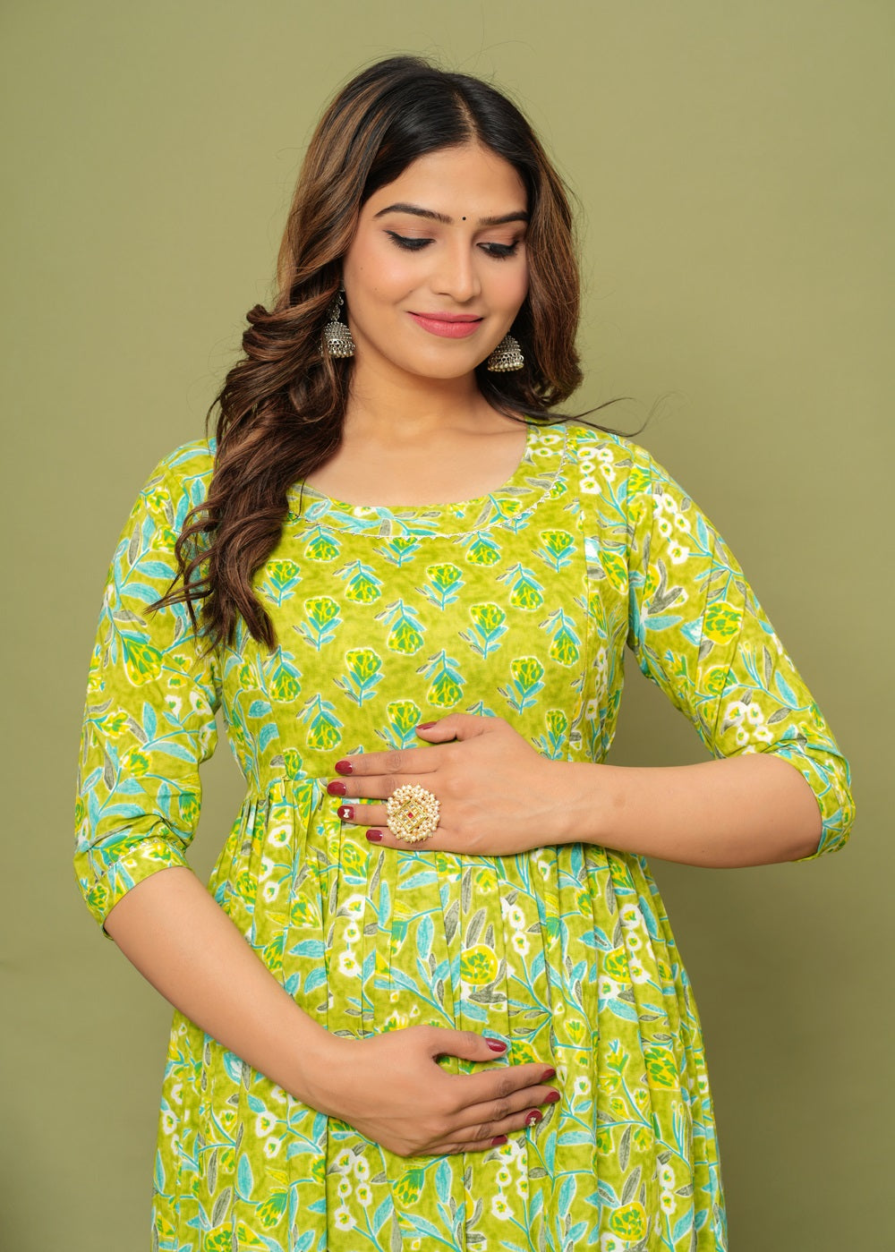 Nature's Embrace: Ashvy Leaf Print Cotton Maternity Feeding Kurti (Green) (LUX001)