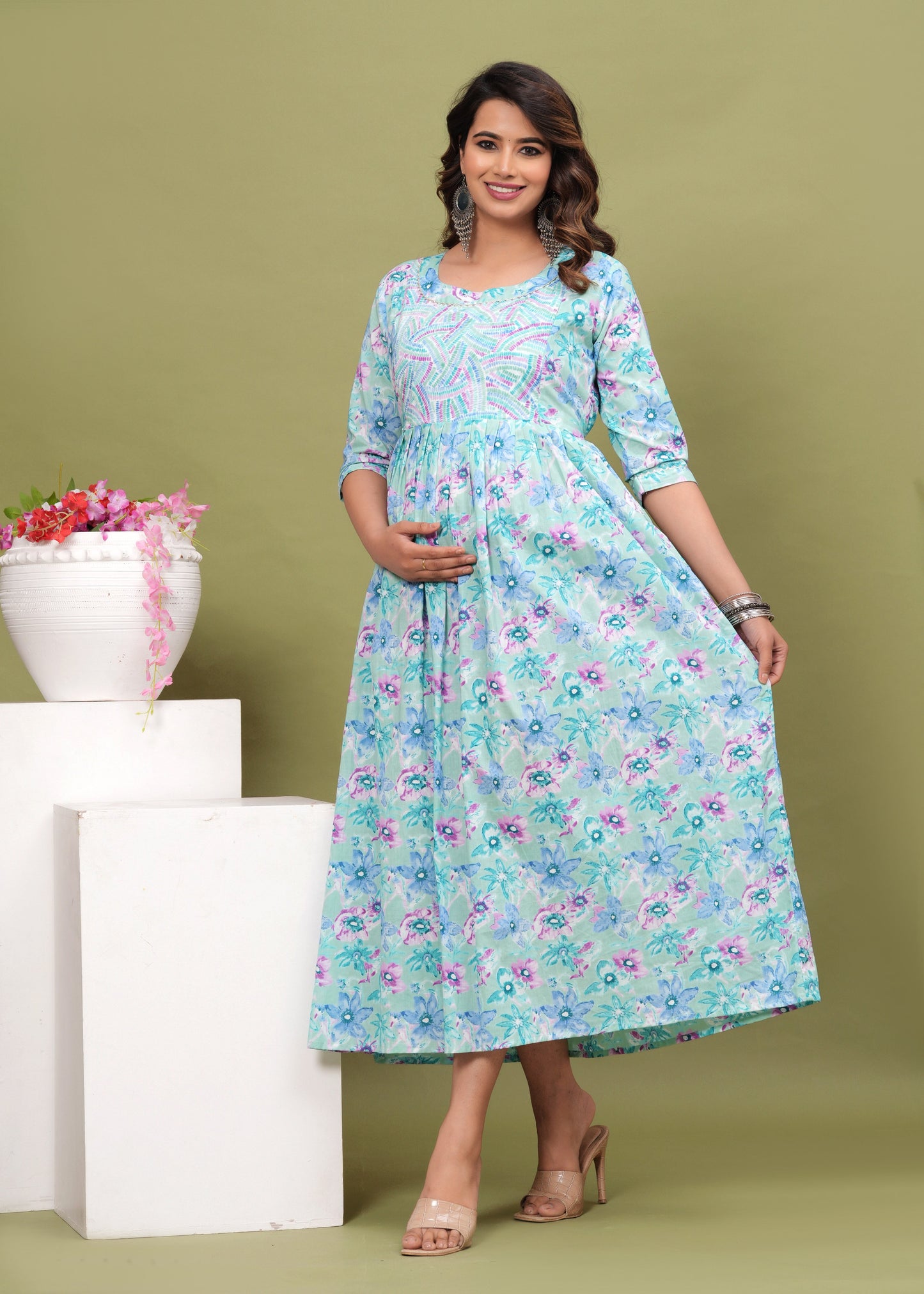 Nature's Embrace: Ashvy Leaf Print Cotton Maternity Feeding Kurti (Light Blue) (LUX001)