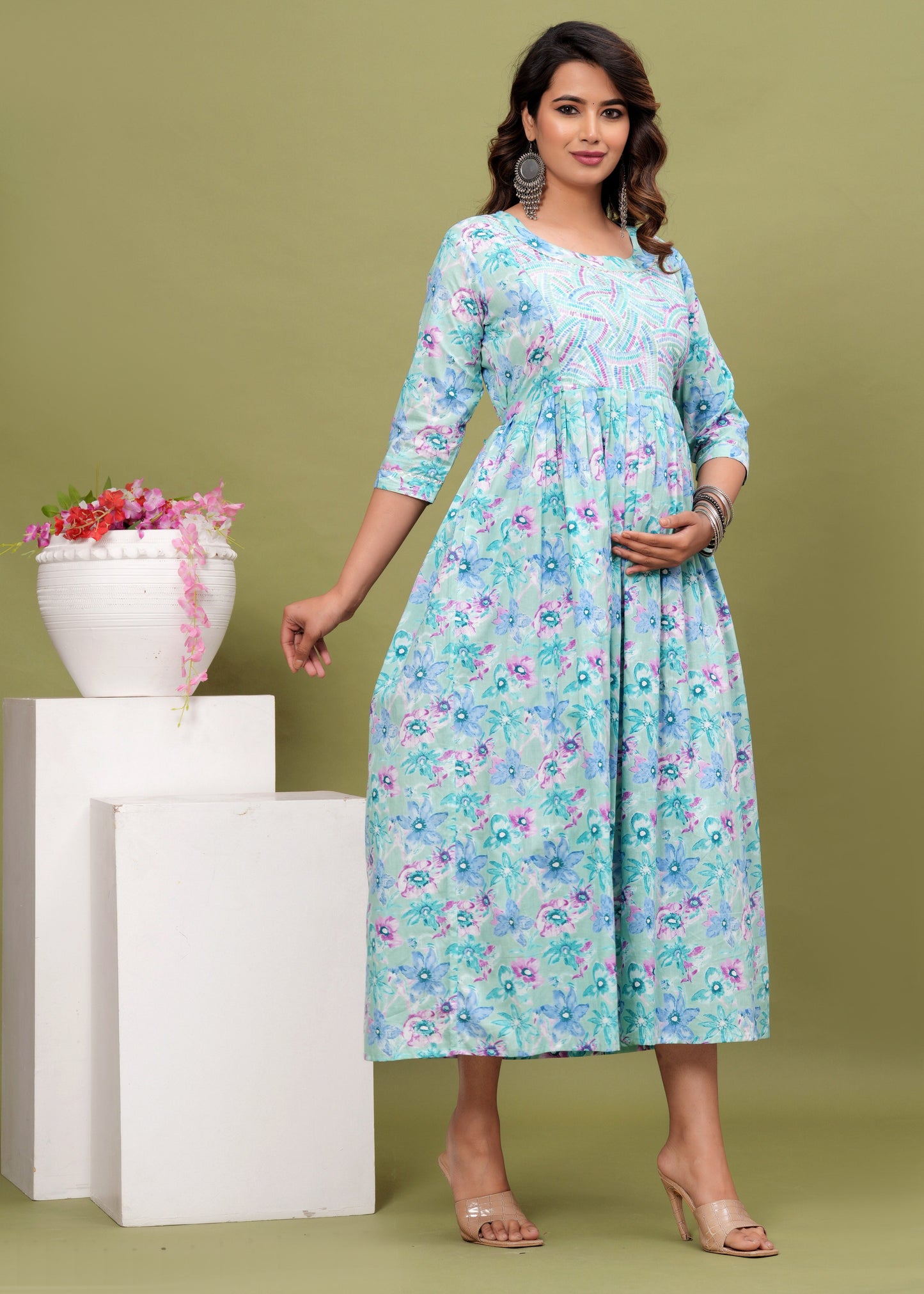 Nature's Embrace: Ashvy Leaf Print Cotton Maternity Feeding Kurti (Light Blue) (LUX001)