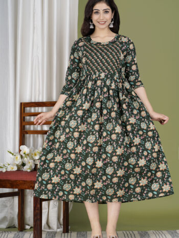 Ashvy Dark Green Floral Cambric Cotton Maternity Kurti – Elegant Feeding & Nursing Wear for Moms