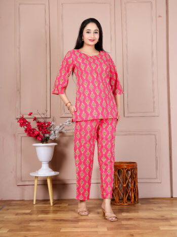 Ashvy Pure Cotton Co-ord Set – Bright Pink Printed Top & Pant for Stylish Everyday Comfort