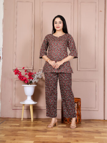 Ashvy Elegant Pure Cotton Co-ord Set – Soft 3/4 Sleeve Top & Pant for Trendy All-Day Comfort(Brown)
