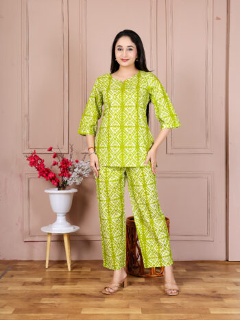 Ashvy Premium Green Cotton Co-ord Set – Elegant 3/4 Sleeve Top & Relaxed Fit Pants