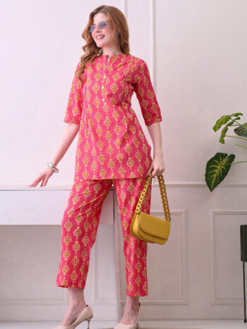 Ashvy India – Hot Pink Medallion Print Cotton Nursing Kurta with Button & Zip Access | Maternity Wear for Women