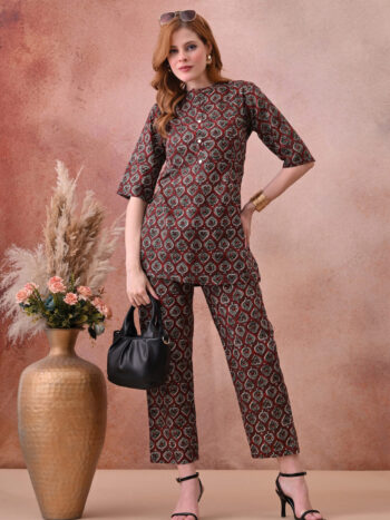 Ashvy India – Maroon Ajrakh Print Cotton Nursing Co-Ord Set with Button & Zip Access | Maternity Kurta & Bottom Set